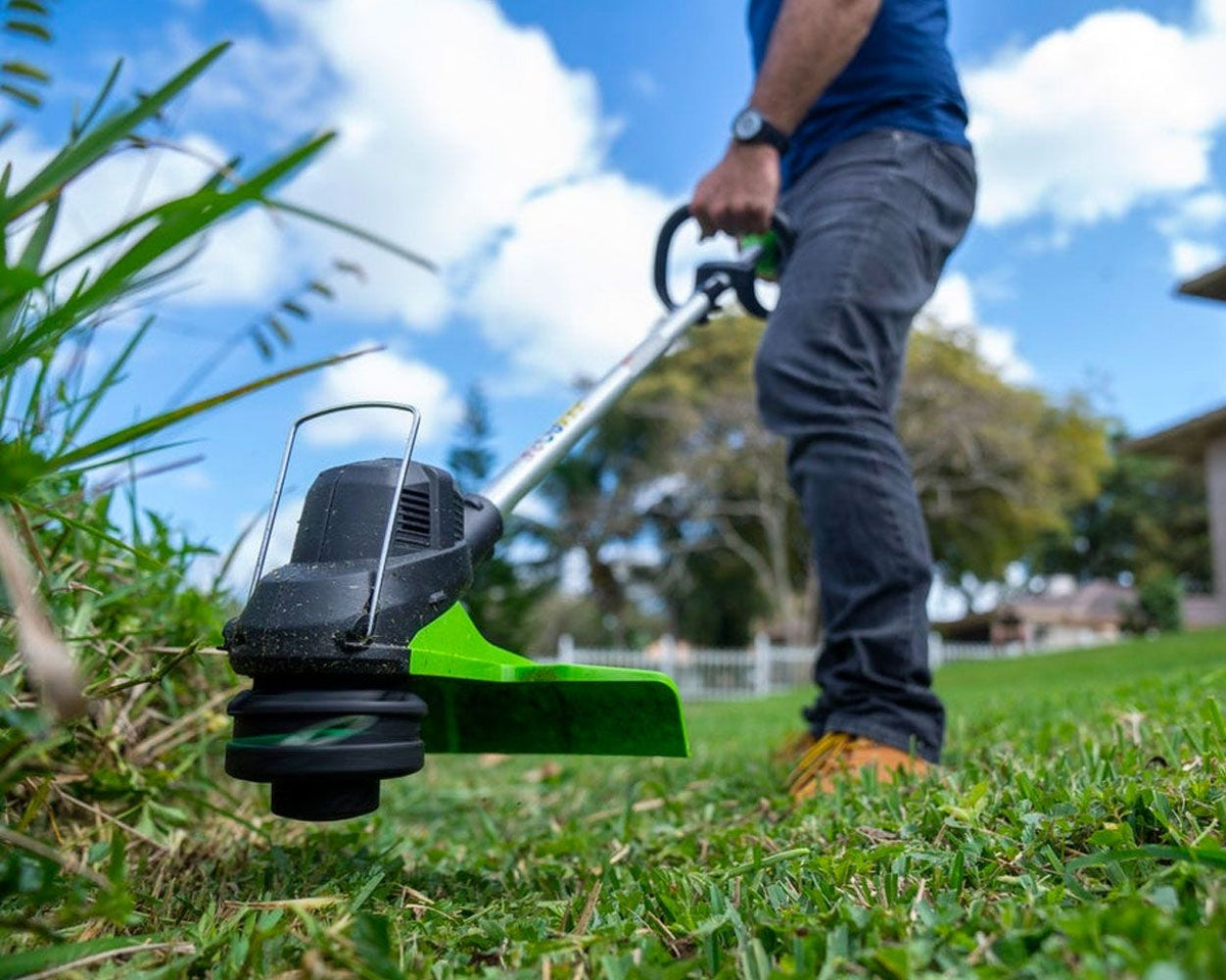 48V (24V x 2) 15" Cordless Battery TORQDRIVE String Trimmer Combo Kit, 24V 320 CFM Blower and 24V 22" Hedge Trimmer: (2) 2.0 Ah USB Batteries and Charger